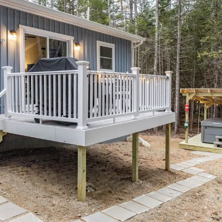 Cozy Acadia Hideaway with Hot Tub