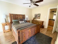 Town Ctr l Hot Tub l Mtn View l Loft l Fireplace