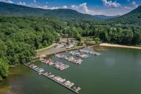 Resort Neighborhood - Walk to Pool, Tennis, Golf, Trails, Lake, & Restaurants - Gym