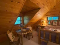 Log Cabin on Edge of National Park; Over the Top Amenities & Reviews