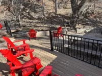 2024 Remodeled Creekside Cabin Steps to Downtown Manitou Springs Lic#9244