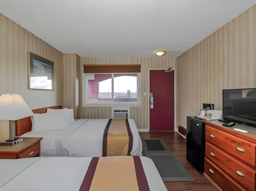 Canadas Best Value Inn Chinook Station