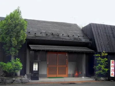 Takarabune Onsen Yumoto Kotobuki Hotels near Shirahige Jinja