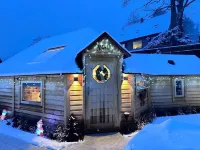 Kota Finlandais Vuori au Pied des Montagnes Vosgiennes
