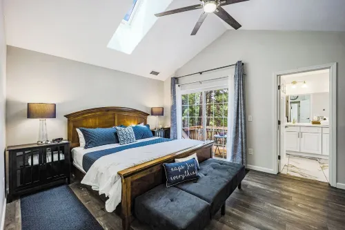 Flagstaff w/ Gorgeous Forest View, Hot Tub, A/C, Game Room & Close to Downtown!