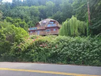The Sweet Suite at The Dolls' Dome-ane on historic Chuckanut Drive