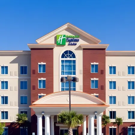 Holiday Inn Express & Suites COLUMBIA-FORT JACKSON by IHG