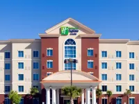 Holiday Inn Express & Suites Columbia-Fort Jackson