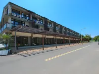Longtan Lake Inn Hotels near Wanglongpi