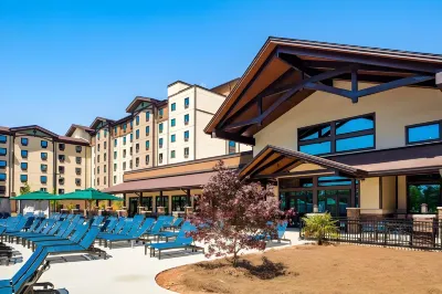 Great Wolf Lodge Atlanta / LaGrange, GA Hotel dekat Lafayette Fountain