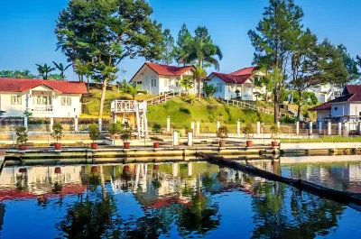 Marbella Villa RESORT​ Hotel dekat PD. Nekin Buah