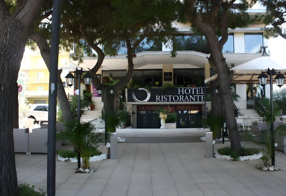 hotel overview picture