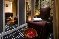 Victor Metropolis Hotel & Rooftop Bar - Spa