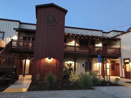 Wyatt Earp at the Los Alamos Mercantile