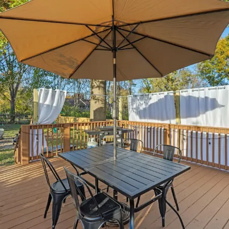 The Luxe/Hot Tub/Playground/12 Min to Horse Park