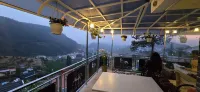 Fortune Retreats