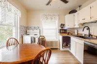 Peaceful 2BR w/ Zen Room