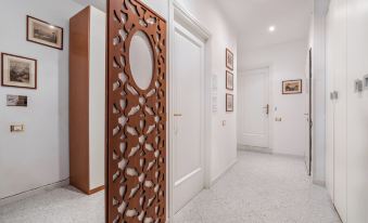 Lia Rooms 2