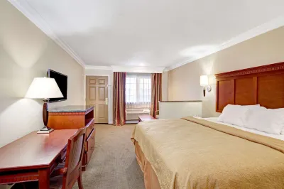 Super 8 by Wyndham Cypress Buena Park Area Hotels in Cypress