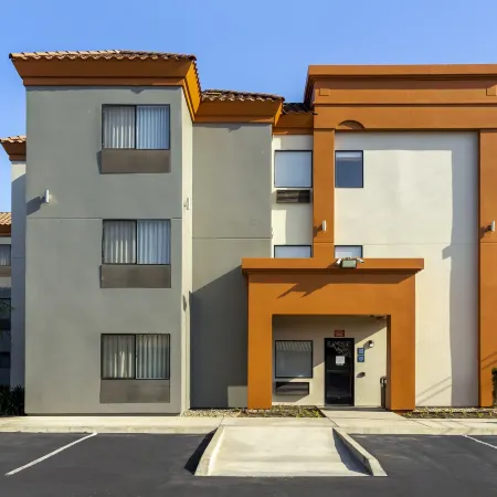 Best Western Plus Fresno Inn