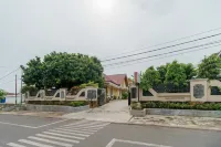 RedDoorz Syariah @ Mora Garden Bungo Hotels in Bungo Dani
