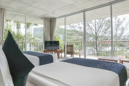 Wabi Sabi Boutique Hotel Отели рядом с достопримечательностью «Laem Sing Beach»