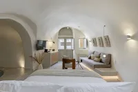 Utopia Suites Santorini