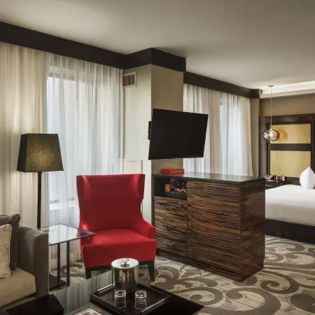 Metropolitan at the 9, Autograph Collection