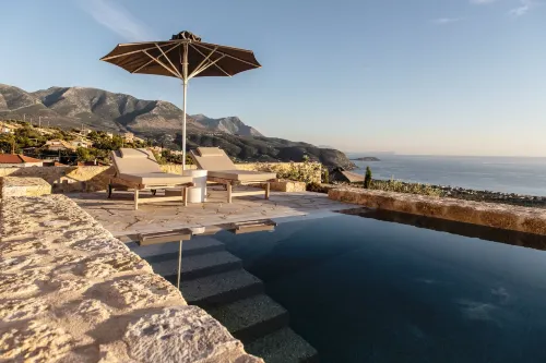Amani Earthy Living Hotels in Ditiki Mani