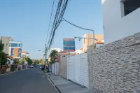 Spacious 2Br 2Bath Apartment Terrace & Street View