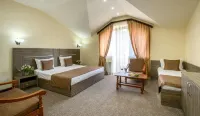 Alpina Resort by Stellar Hotels, Tsaghkadzor Hotel di Tsaghkadzor