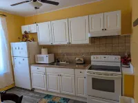 Charming 2-Bdr Apartment 900SF with Wi-Fi, AC, 20 Minutes Away from TS Manhattan