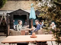The Queen's Head Hotels near Hampton Wick