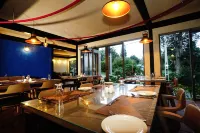 Hotel Bulwark