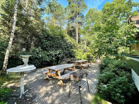 Quaint Villa in Doornspijk with Swimming Pool