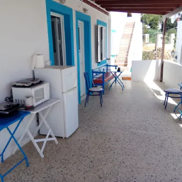 Grandma Vasiliki Rooms to Let