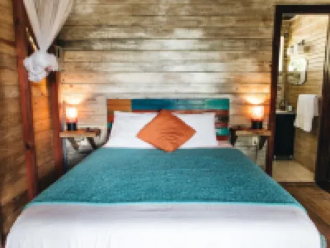 서프 브레이크 앳 파웅크  호텔