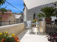 Divota Apartment Hotel โรงแรมใกล้Archaeological Museum Split