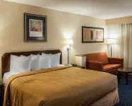 Quality Inn & Suites Hotels in Goshen