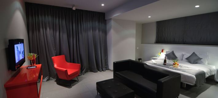 Sinq Party Hotel - No Male Stags Allowed Hotels in Candolim