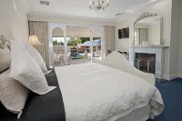 Freeman on Ford Hotels in Beechworth