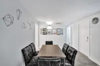 RA Suites by DesignedVR Hotels in Pompano Beach