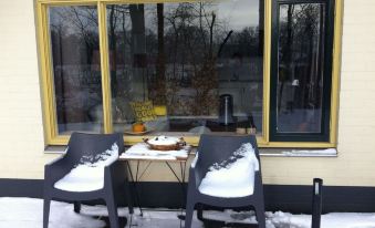 Attractive Holiday Home with Large Garden Near Zwolle