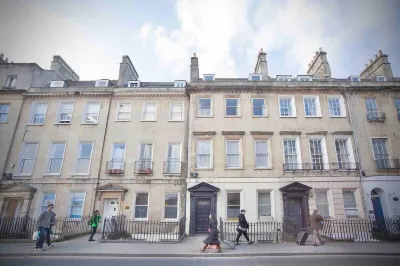 Georgian Loft Apartment - Central Bath Hotels in Bathwick