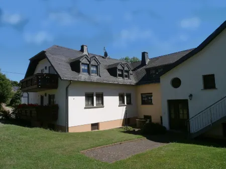 Apartment with Sauna in Eschfeld