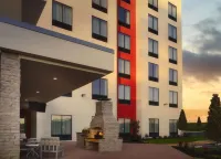 Best Western Plus Executive Residency Jackson Northeast Hôtels à proximité de : Casey Jones Museum