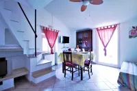 Holidaycasa Macca - Confortevole e Con Vista Mare