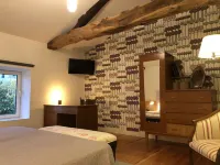 Clos Monicord Hotels in Asques