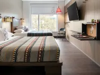 Moxy Austin - University Hotels near Congregation Beth Israel
