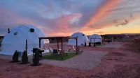 White Camel Hotels in Kane County